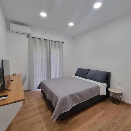 34 Apartment *